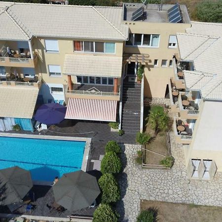 Hotel Iliana Mandrotopos Kültér fotó