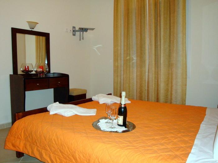 Hotel Iliana Mandrotopos Kültér fotó