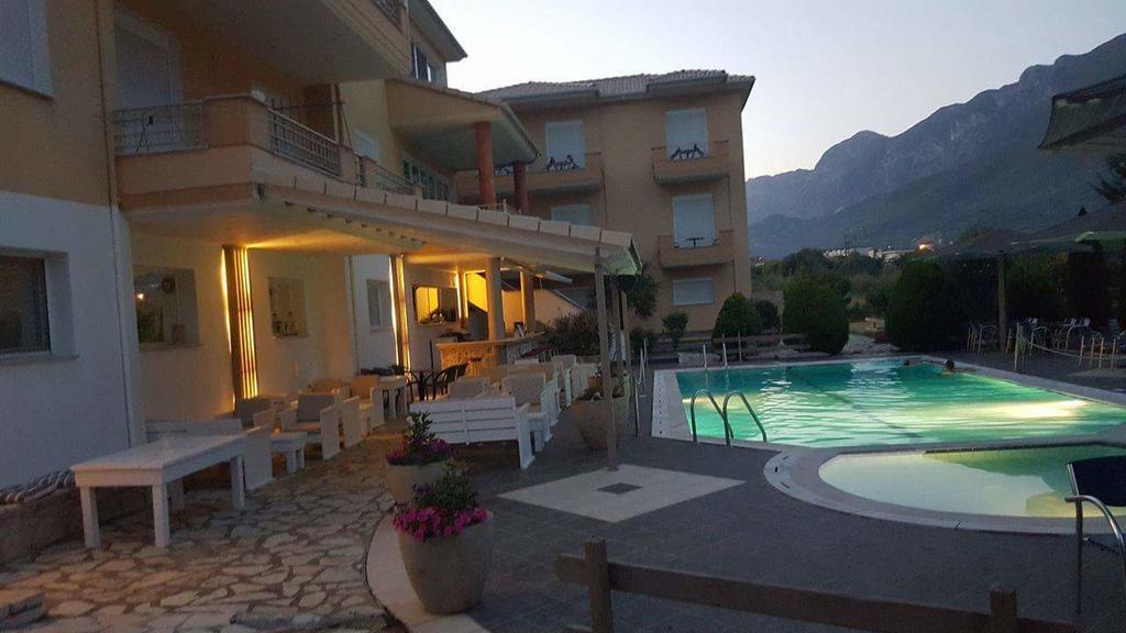 Hotel Iliana Mandrotopos Kültér fotó